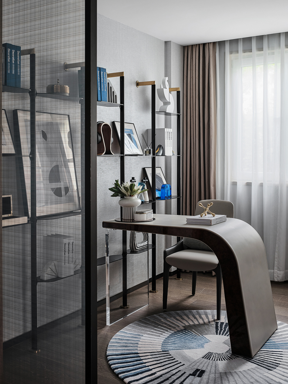 低调奢华轻奢风格室内家装案例效果图-书房 低调奢华轻奢风格室内家装案例效果图-书房